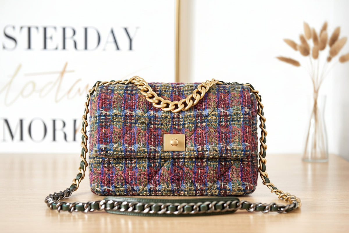CHNL FLP BG Multicolor PLD TWD Handbag